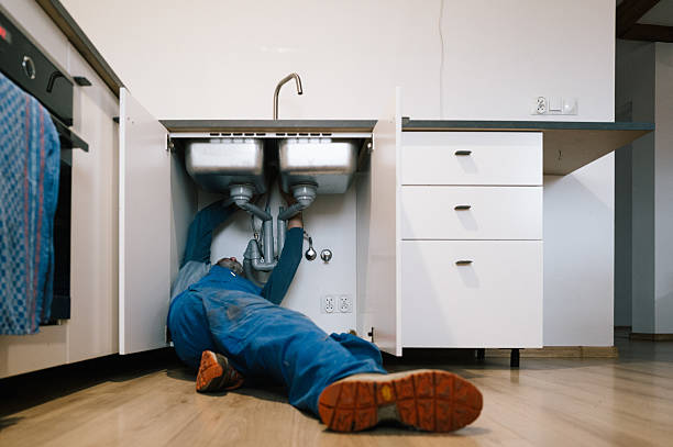 Professional Drain Cleaning technician working in Gurnee, IL